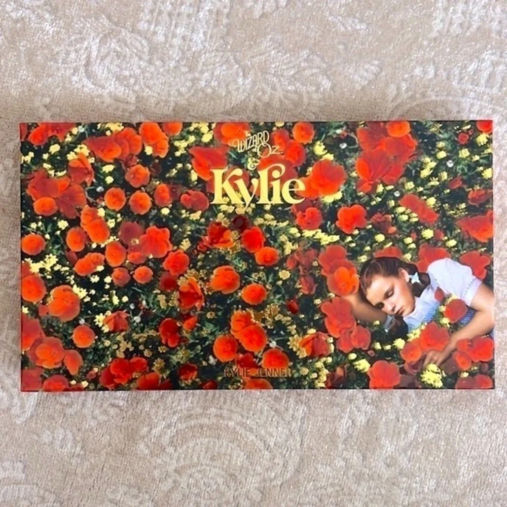 Brand New Kylie Cosmetics Wizard of Oz Face Palette Eyeshadow Blush Highlighter